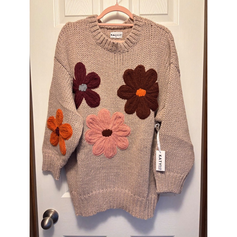 Katydid Tan Chunky Knit Floral Applique Sweater XL NWT Oversized Crewneck Top